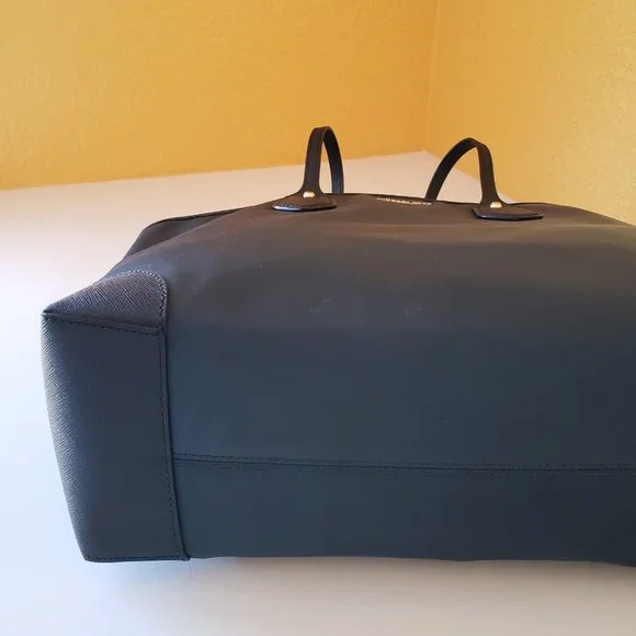 Michael Kors Eva Nylon Large Tote With Pouch in Navy Multi New Without Tag - Picture 5 of 16